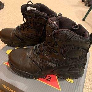 Men’s Black Thorogood Deuce Z Trac 6” Waterproof Side Zip Boots.